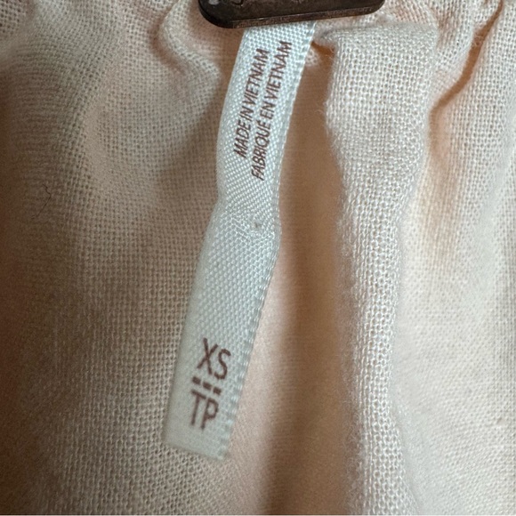 Free People light pink Top linen blend blouse collar button down - Picture 2 of 7